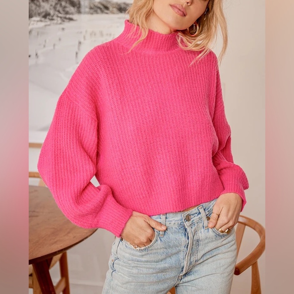 Lulu’s hot pink mock neck sweater